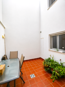 SE VENDE ADOSADO DE DOS PLANTAS EN BARRIADA DE SAN MIGUEL – BADAJOZ