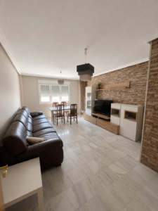 SE VENDE PISO REFORMADO CON GARAJE EN SAN FERNANDO – BADAJOZ