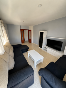 SE VENDE PISO CON GARAJE Y TRASTERO EN CUARTÓN CORTIJO – BADAJOZ