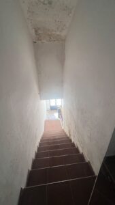 SE VENDE CASA PARA TERMINAR A TU GUSTO EN VALDELACALZADA