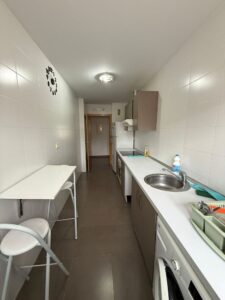 Piso amueblado, con garaje y trastero, IES Santiago Apostol
