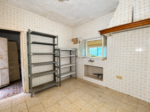 Casa Con Gran Patio y Cochera en Valverde de Mérida