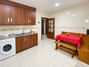 Alto De Casa Con Amplia Terraza En Mirandilla