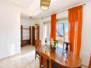 Alto De Casa Con Amplia Terraza En Mirandilla