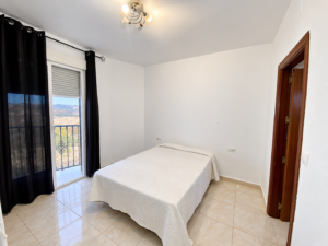 Alto De Casa Con Amplia Terraza En Mirandilla