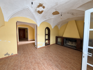 Casa con Cochera y Buhardilla en Calamonte