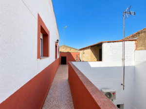 Alto De Casa Con Amplia Terraza En Mirandilla