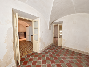 Casa Con Gran Patio y Cochera en Valverde de Mérida