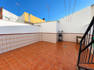Adosado Con Gran Patio En San Pedro De Mérida