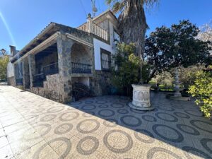 Chalet con piscina no hipotecable, Zafra