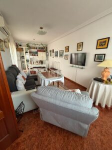 SE VENDE ADOSADO REFORMADO EN OLIVENZA