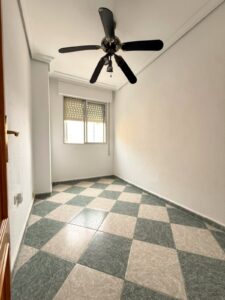 SE VENDE AMPLIO PISO DE 4 HABITACIONES EN SAN ROQUE – BADAJOZ