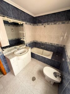 SE VENDE AMPLIO PISO DE 4 HABITACIONES EN SAN ROQUE – BADAJOZ