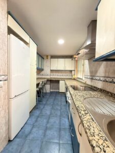 SE VENDE AMPLIO PISO DE 4 HABITACIONES EN SAN ROQUE – BADAJOZ