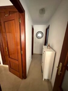OPORTUNIDAD EN PLENA PLAZA DE LOS ALFÉRECES SE VENDE PISO LUMINOSO CON GARAJE Y GRAN TRASTERO – BADAJOZ
